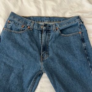 505 LEVI STRAUSS & Co